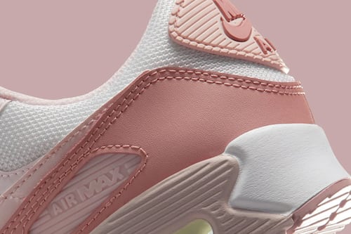 Nike Air Max 90 “Particle Pink”: El regreso de un ícono con una estética monocromática premium