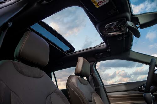 Retirarán del mercado automóviles modelos Ford, Jeep, Toyota, Nissan y BMW: Te decimos por qué