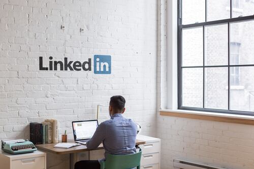 LinkedIn también tendrá sus propias salas de audios al estilo Clubhouse