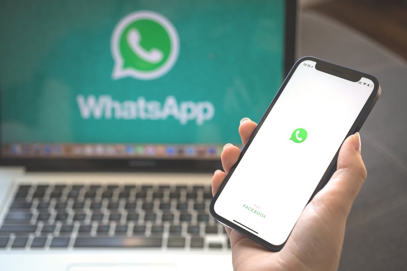 WhatsApp ya permitía bloquear las conversaciones con una huella digital o por medio de reconocimiento facial, pero estos filtros de seguridad solo aplicaban para un dispositivo. Foto: (Dreamstime)