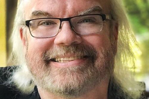 Fallece James Carter Cathcart, el actor de voz que dio vida a los personajes de James, Meowth y el Profesor Oak en Pokemón