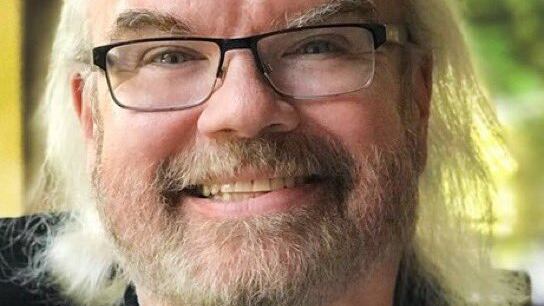 Fallece James Carter Cathcart, el actor de voz que dio vida a los personajes de James, Meowth y el Profesor Oak en Pokemón