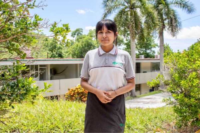 Ángela Elena Olazarán Laureano