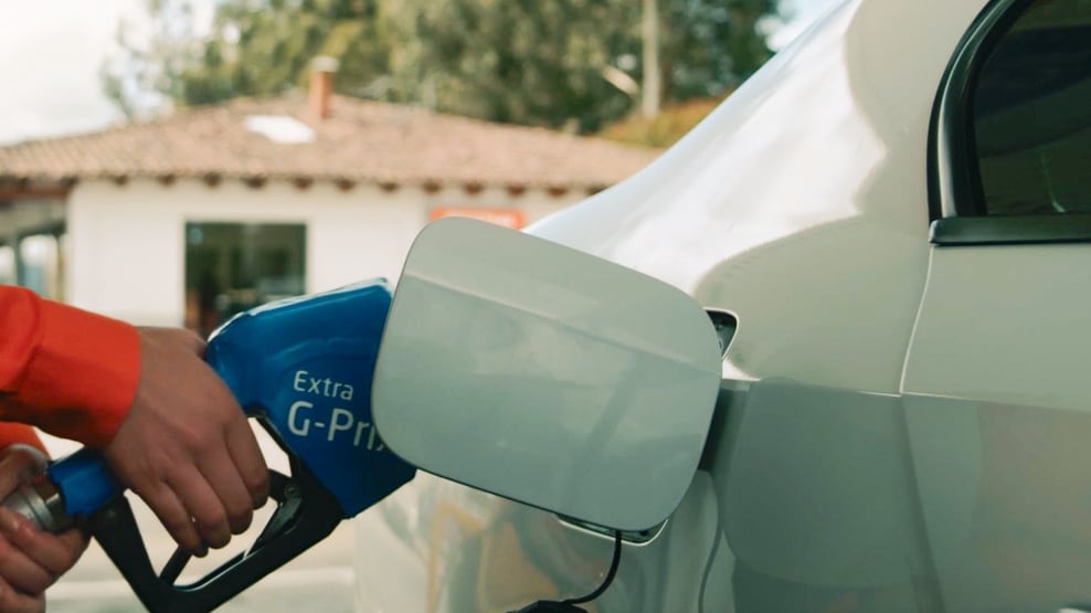 Cómo ahorrar el consumo de la gasolina