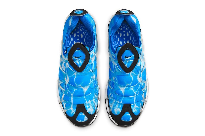 Te presentamos el modelo Nike Air Kukini Water, que se lanzó originalmente en el 2000 y que regresa a la casa del swoosh para esta temporada.