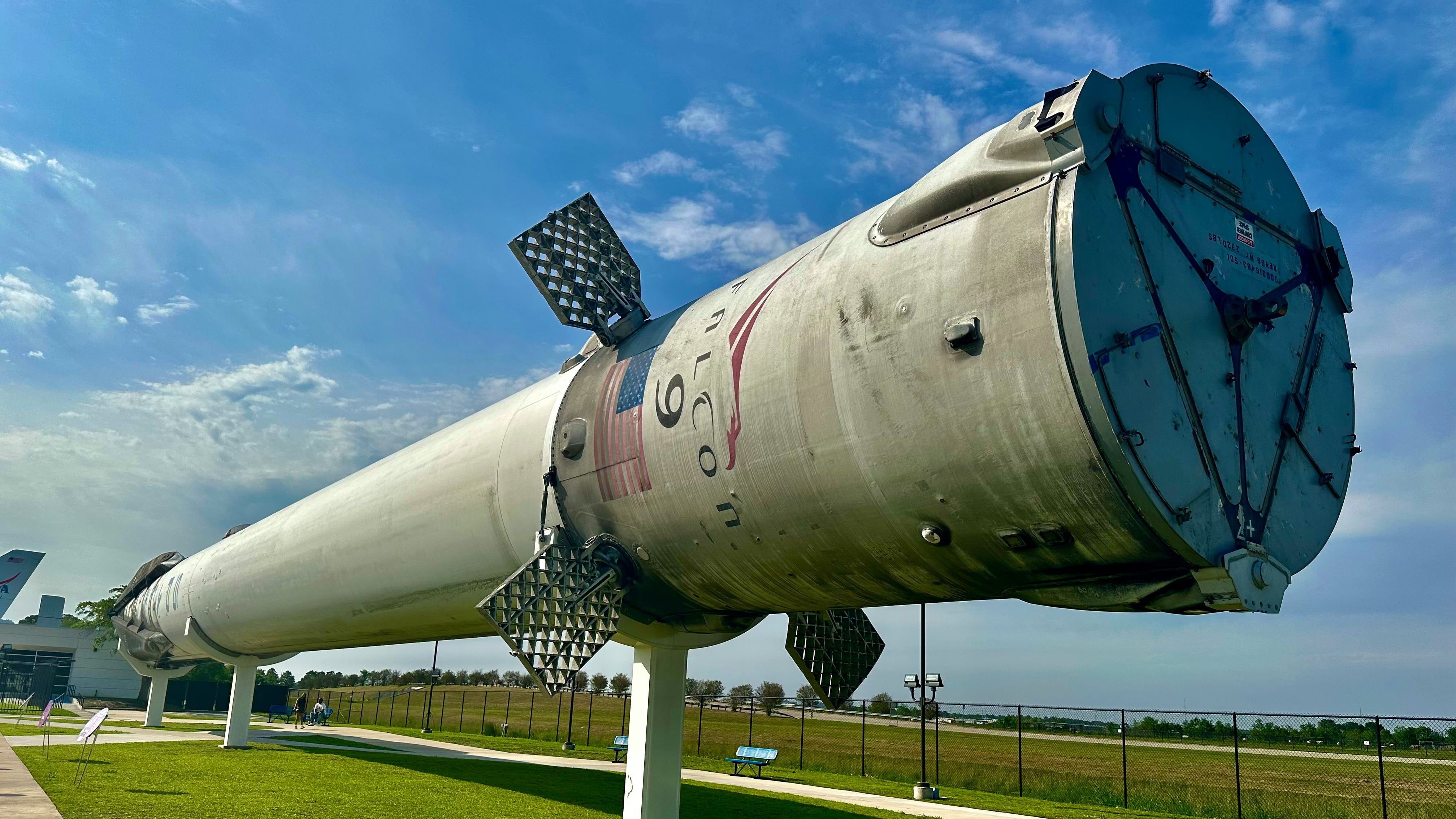 El Falcon 9 fue creado para ser un cohete reutilizable, capaz de llevar a cabo una variedad de misiones espaciales.