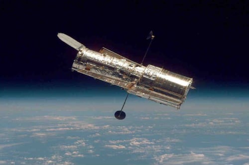 Telescopio Espacial Hubble descubre impresionante ‘collar de perlas’ en colisiones galácticas