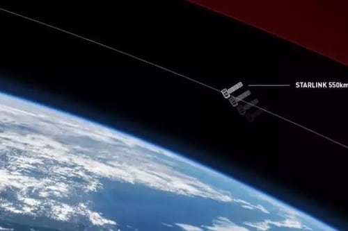 ¿Rusia está desarrollando un arma para destruir los satélites de Elon Musk?