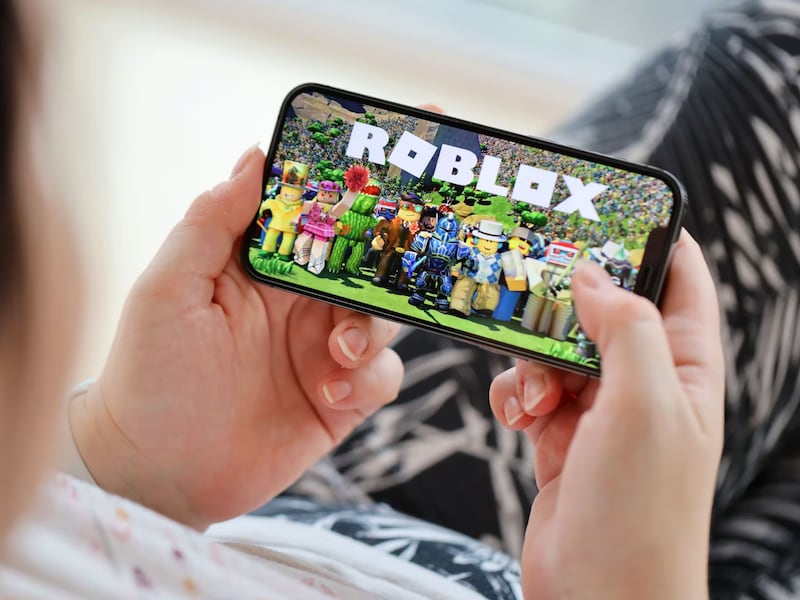 Roblox bajo la lupa: CDMX va contra ciberacoso y sextorsión para menores en videojuegos