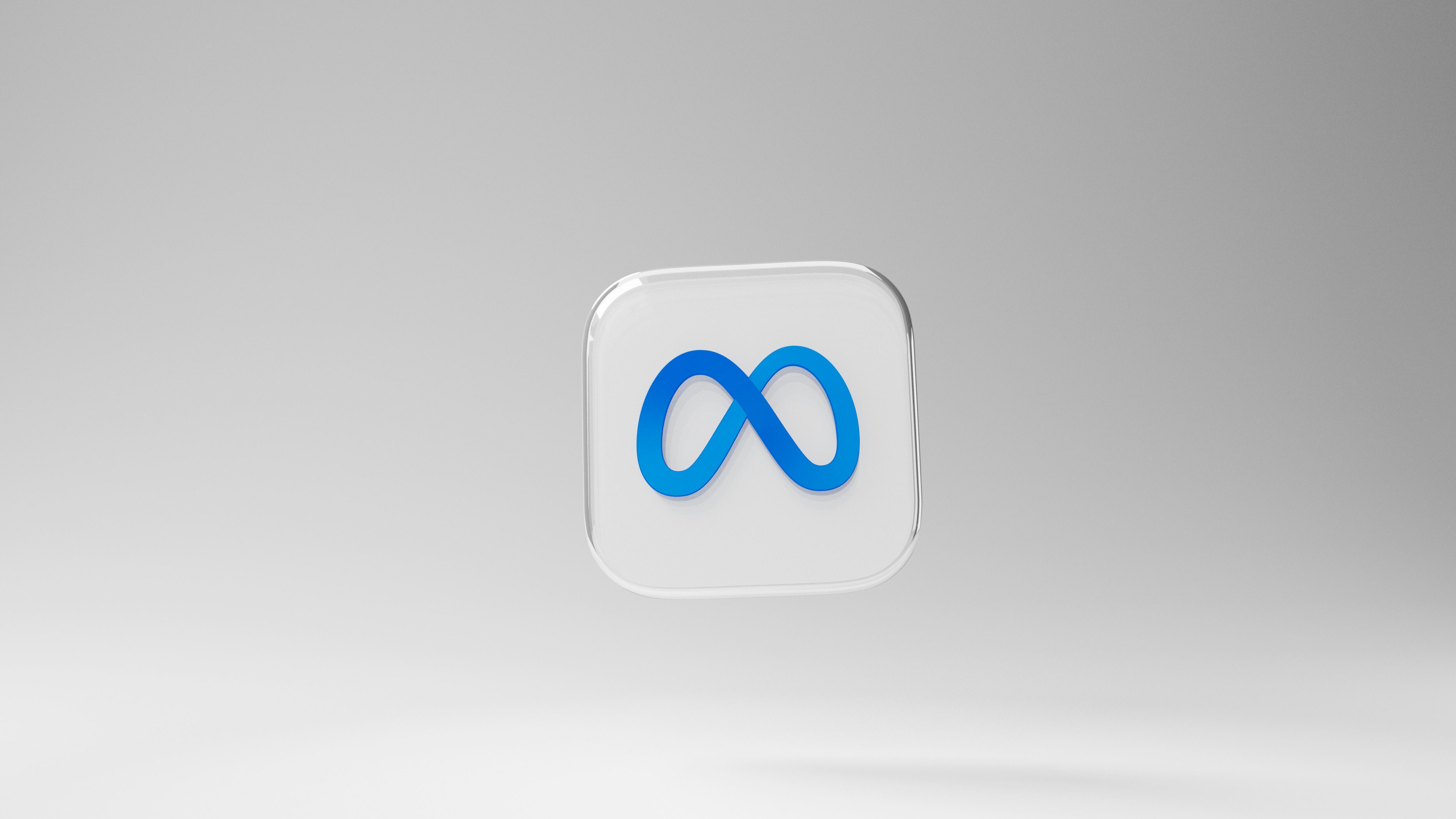 Meta AI está diseñada para ser un asistente virtual omnipresente y versátil.