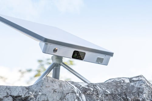 El hack de Elon Musk: Usa Starlink Mini con PeakDo para tener oficina 4K en cualquier lugar
