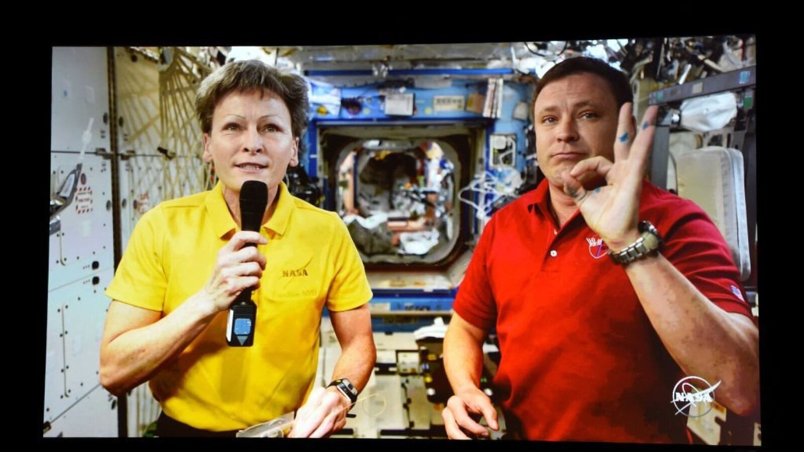 Astronautas Peggy A. Whitson y Jack Fischer desde la Estación Espacial Internacional
