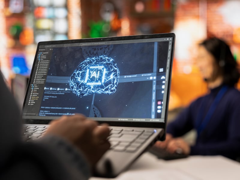 Fortinet en el MWC 2026: La Inteligencia Artificial deja de ser una amenaza para convertirse en el escudo de las redes globales