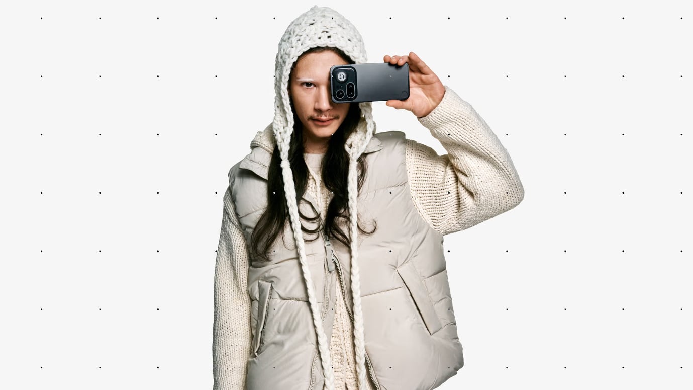 Charlie Smith, Chief Brand Officer de Nothing, explica cómo el diseño emocional, la colaboración con la comunidad y la cultura creativa están redefiniendo la forma en que interactuamos con la tecnología