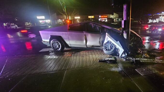 Cybertruck chocado en Florida