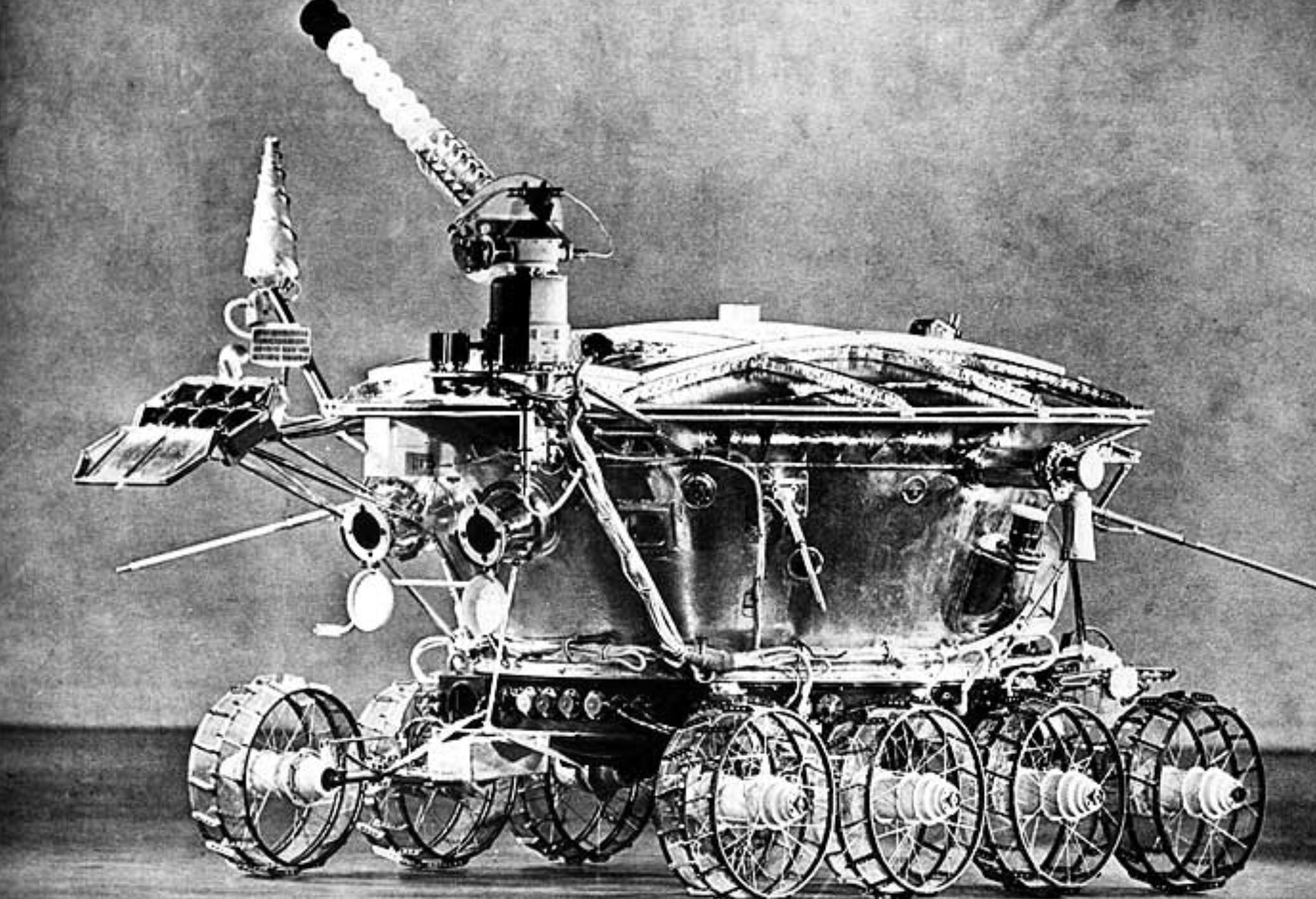 Misterio lunar resuelto: El rover soviético que estuvo “perdido” por décadas vuelve a cooperar con la ciencia