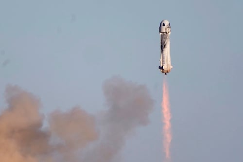 Cuánto cuesta un boleto espacial para un viaje como el que hizo Katy Perry con Blue Origin