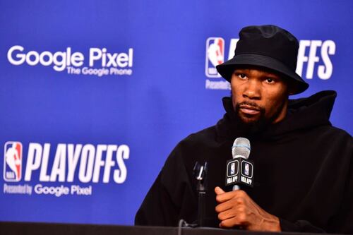 Nike y Kevin Durant festejan los 50 años del Hip-Hop con estas zapatillas KD 15