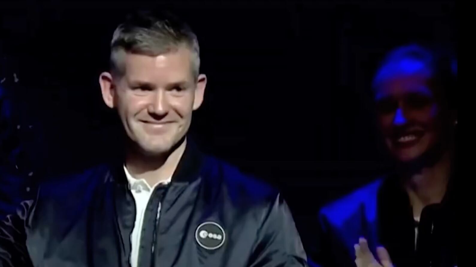 Su trabajo en la ESA y los resultados del estudio “Fly!” han sentado las bases para una nueva era en la exploración espacial, una era donde la inclusión y la diversidad son parte integral de la misión.