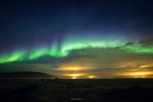 Astronautas de la NASA captan cómo se ve volar por encima de una aurora boreal y es un espectáculo hermoso