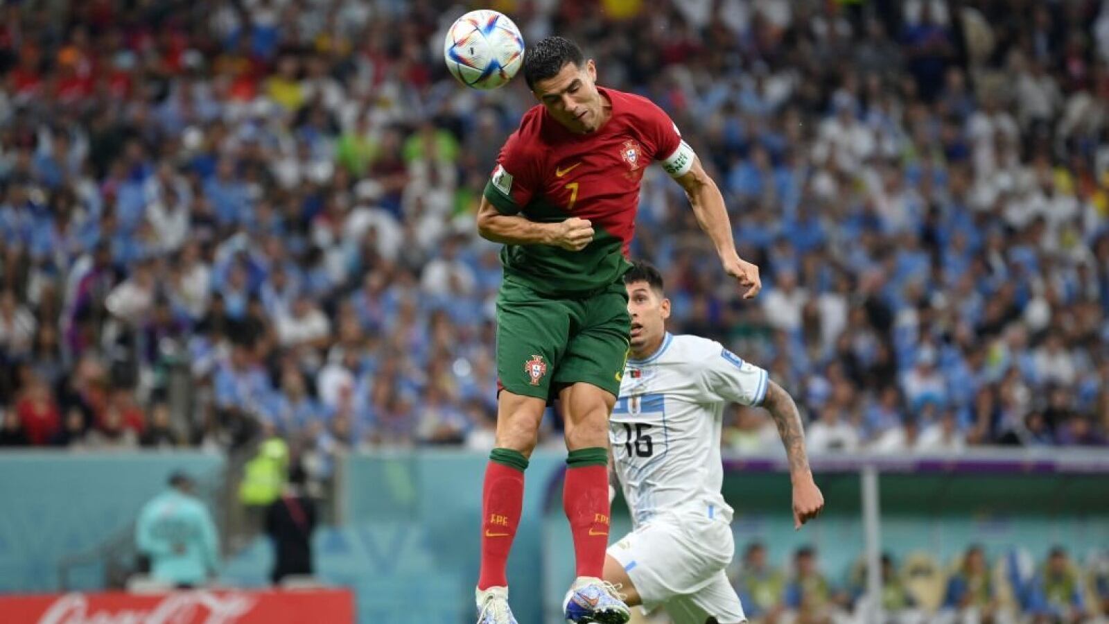 El salto de Cristiano Ronaldo en el gol que finalmente fue concedido a Bruno Fernandes