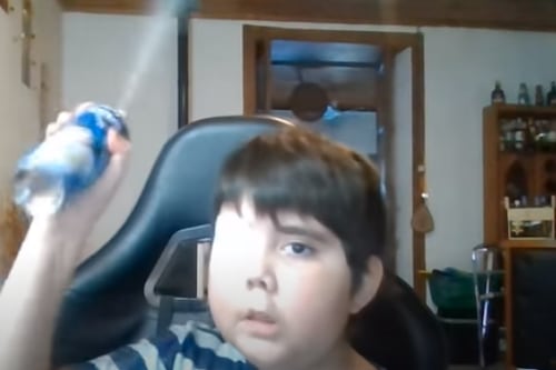 Tomi, un niño con un tumor cerebral que quiere triunfar como youtuber