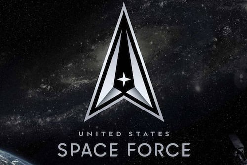 Fuerza Espacial cambia de logo y todavía parece plagio de Star Trek