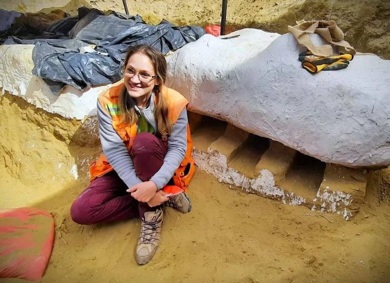 Dra. Canales - Archivo