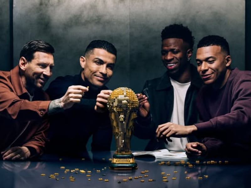 Cuánto pagó LEGO a Messi, Cristiano Ronaldo, Mbappé y Vinicius Jr.: las cifras millonarias del comercial