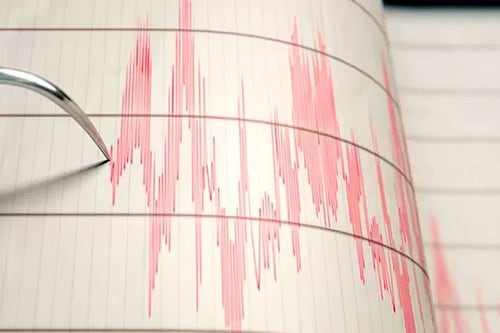Costas de Chile entran en “Estado de Precaución” de Tsunami por terremoto 8.1 en Nueva Zelandia