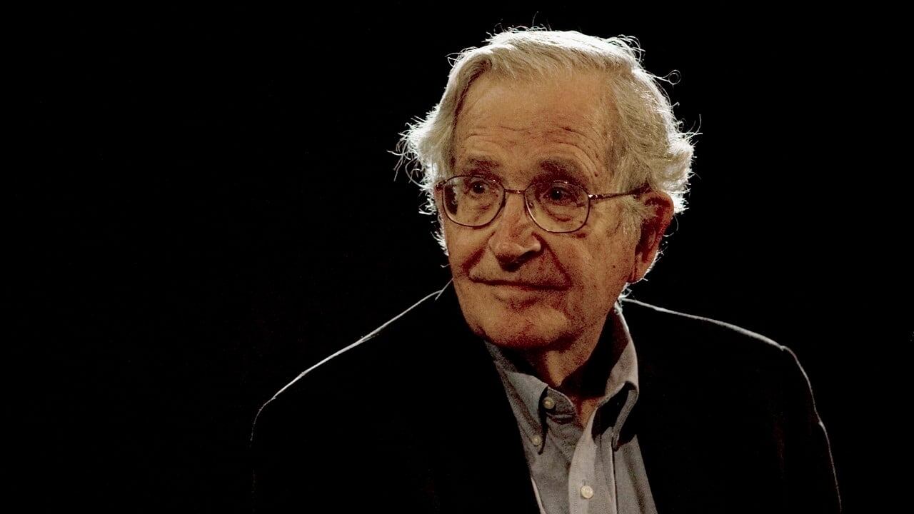 Noam Chomsky lanza un ensayo mordaz contra la Inteligencia Artificial de ChatGPT y su mayor problema a la vista hoy por hoy.