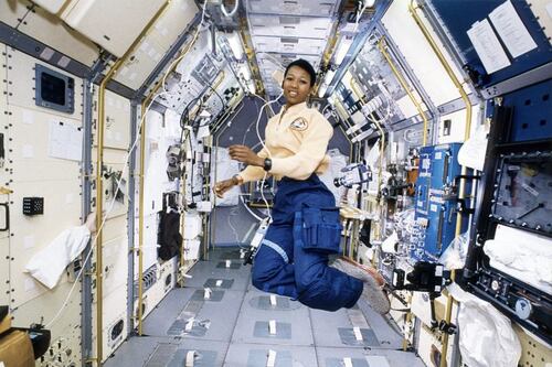 El legado de Mae Jemison: ¿Quién fue la primera mujer afroamericana en el espacio?