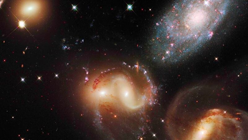 NASA: La sorprendente distancia a la que se encuentra el “Angel” galáctico captado por el Telescopio Espacial Hubble