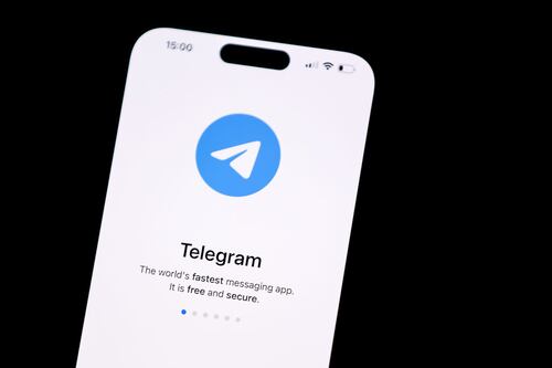 Telegram está ofreciendo ser usuario premium gratis, pero esto tiene más desventajas que beneficios