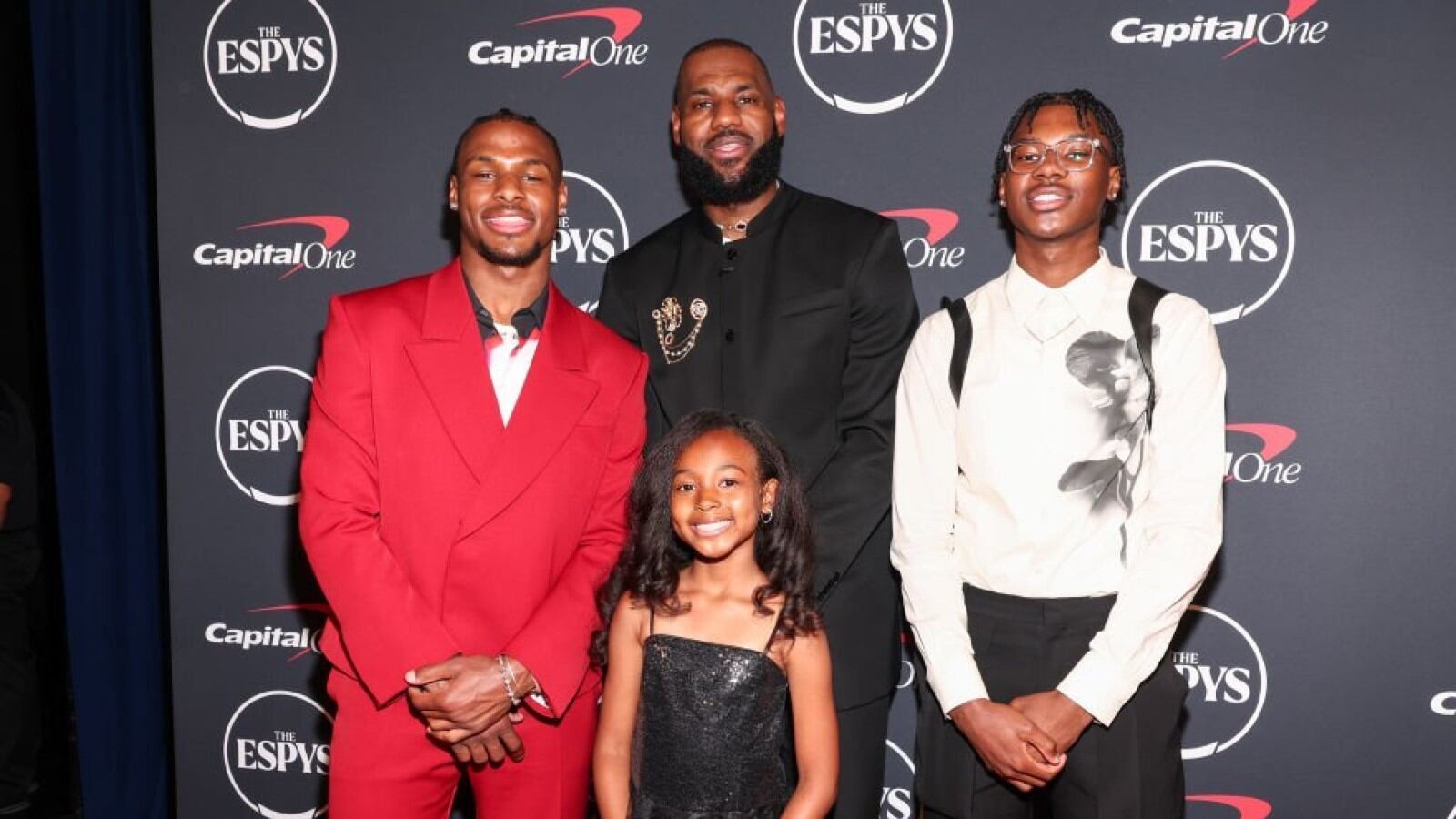 LeBron James y sus hijos