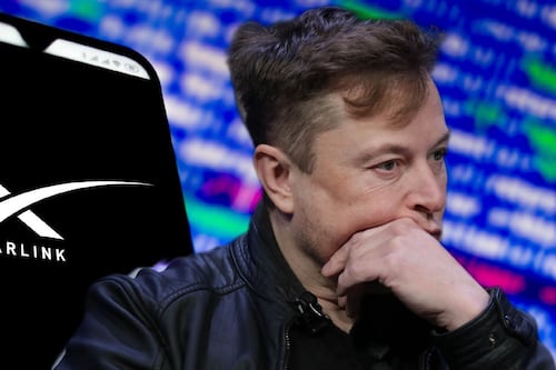 SpaceX desechará 100 satélites Starlink por problema potencial que no le gustaría a Elon Musk