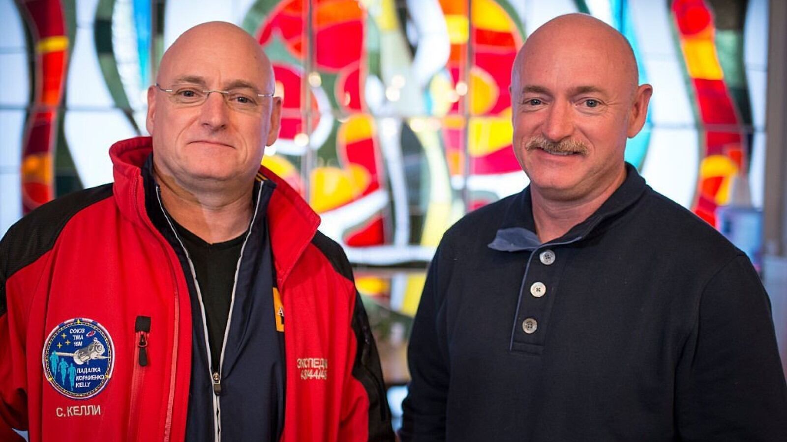 Estos astronautas mellizos formaron parte de un experimento de la NASA, que incluyó determinar que Scott se hizo más alto que Mike mientras estuvo en órbita