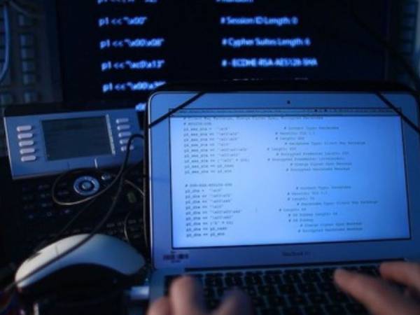 Cibercriminales están usando a la inteligencia artificial para organizar sus ataques