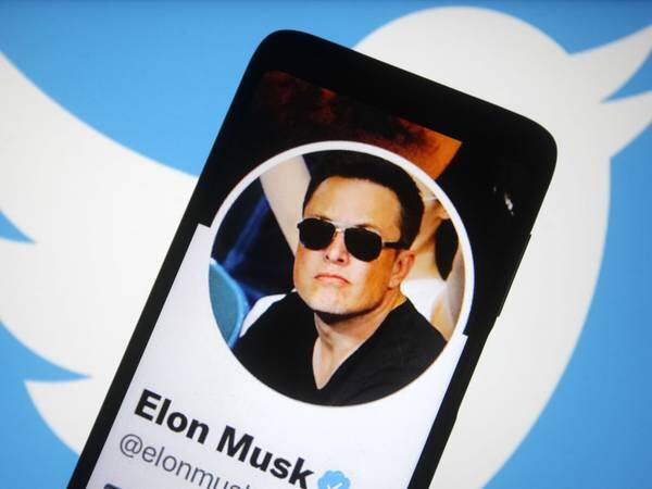 Elon Musk reta al CEO de Twitter para discutir sobre los bots en la plataforma