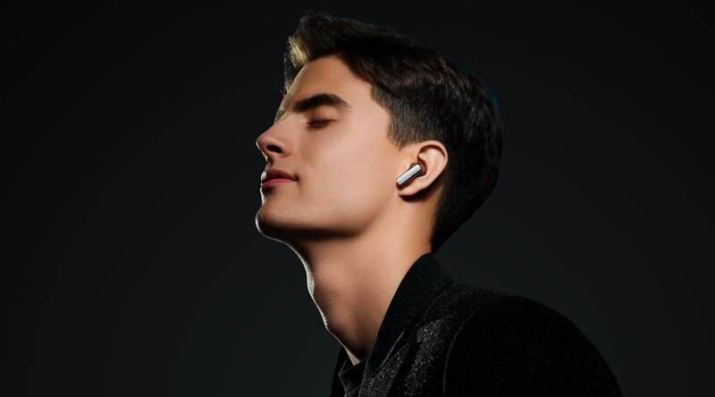 Freebuds Pro 2, una de las últimas propuestas de Huawei, unos auriculares que equilibran diseño, tecnología y excelente calidad de audio. Se adaptan a tu estructura auditiva y puedes personalizarlos para tener una mejor experiencia sonora.