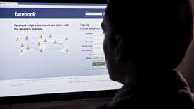 ¿Cómo evitar ser víctima de extorsiones si un contacto fue ‘hackeado’ en Facebook?