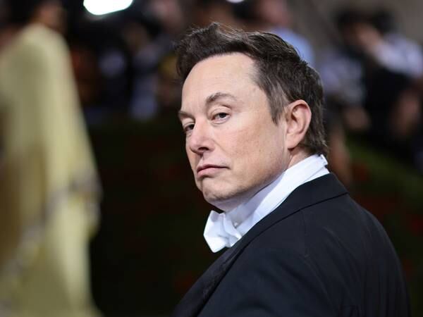 Elon Musk sugiere que podría pagar un precio más bajo del acordado por Twitter