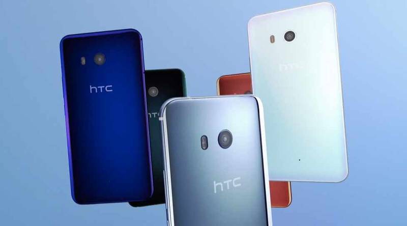 Somos víctimas de un ataque de nostalgia y recordamos Edge Sense de HTC junto a otras funciones que volvían "estrujables" a los smartphones.