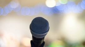 El karaoke perfecto: esta Inteligencia Artificial remueve la voz de cualquier canción en cuestión de segundos