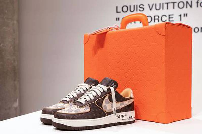 Las Nike Air Force 1 de Louis Vuitton blancas son la joya de la
